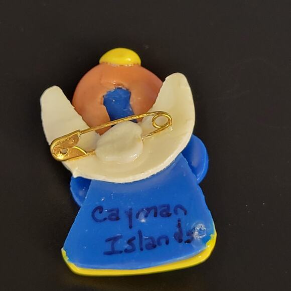 Cayman Islands Handcrafted Clay Angel Brooch Pin 1.45" Souvenir Handcrafted - Picture 5 of 5